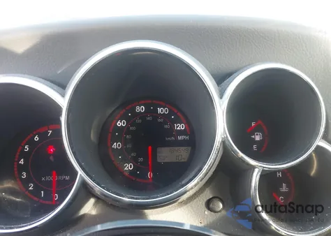 2005 Pontiac Vibe z USA, uszkodzony, nr VIN 5Y2SL63875Z473983